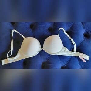 VS Bra